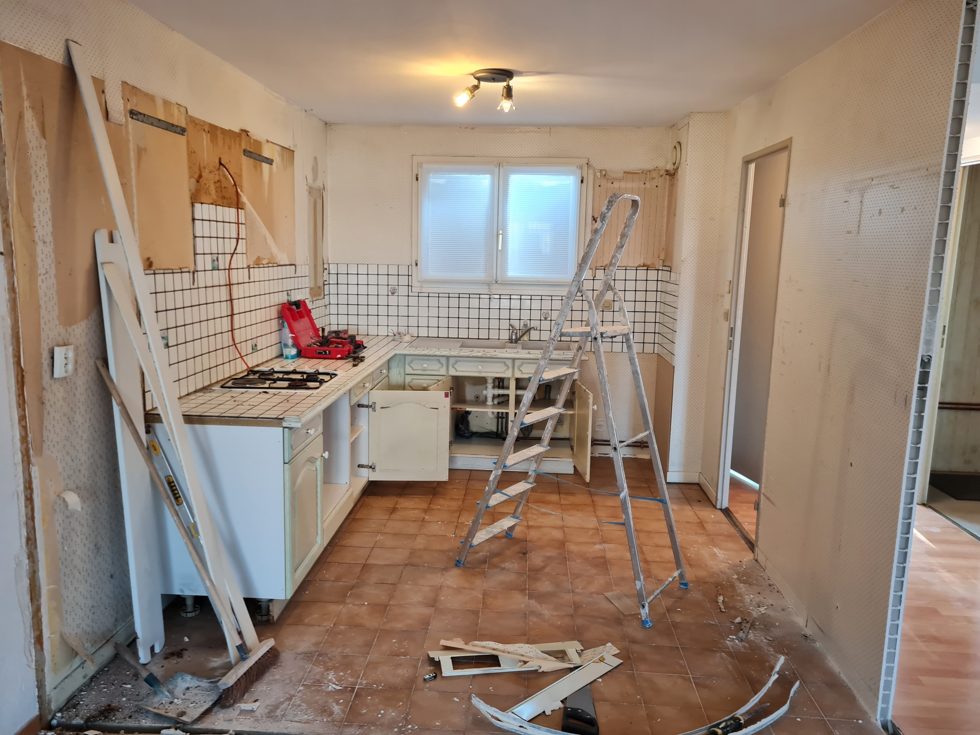 renovation pose de carrelage imitation bois (1)